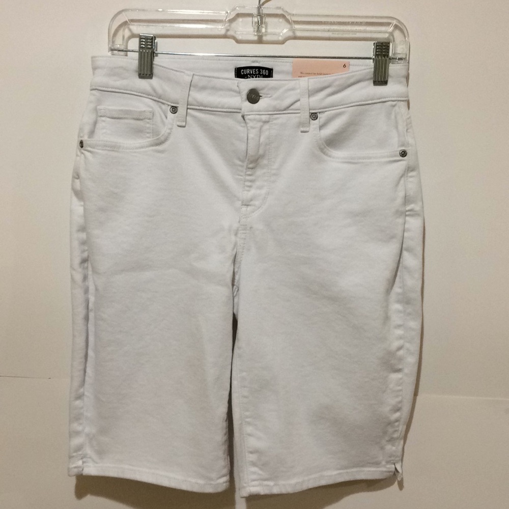 NYDJ Curves 360  Bermuda Shorts White Sz 6 NWT